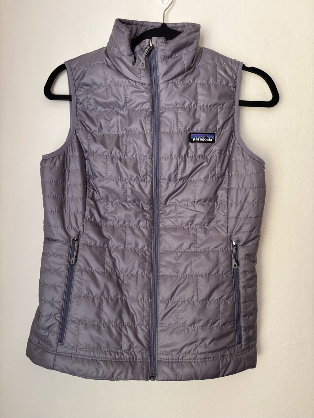 Patagonia Women’s Nano Puff Vest Size XS Purple Quilted Outdoor PrimaLoft Active